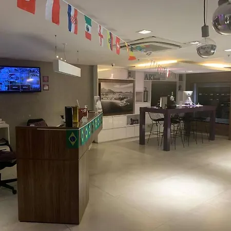 Appartamento Copacabana - Flat Com Servico E Garagem